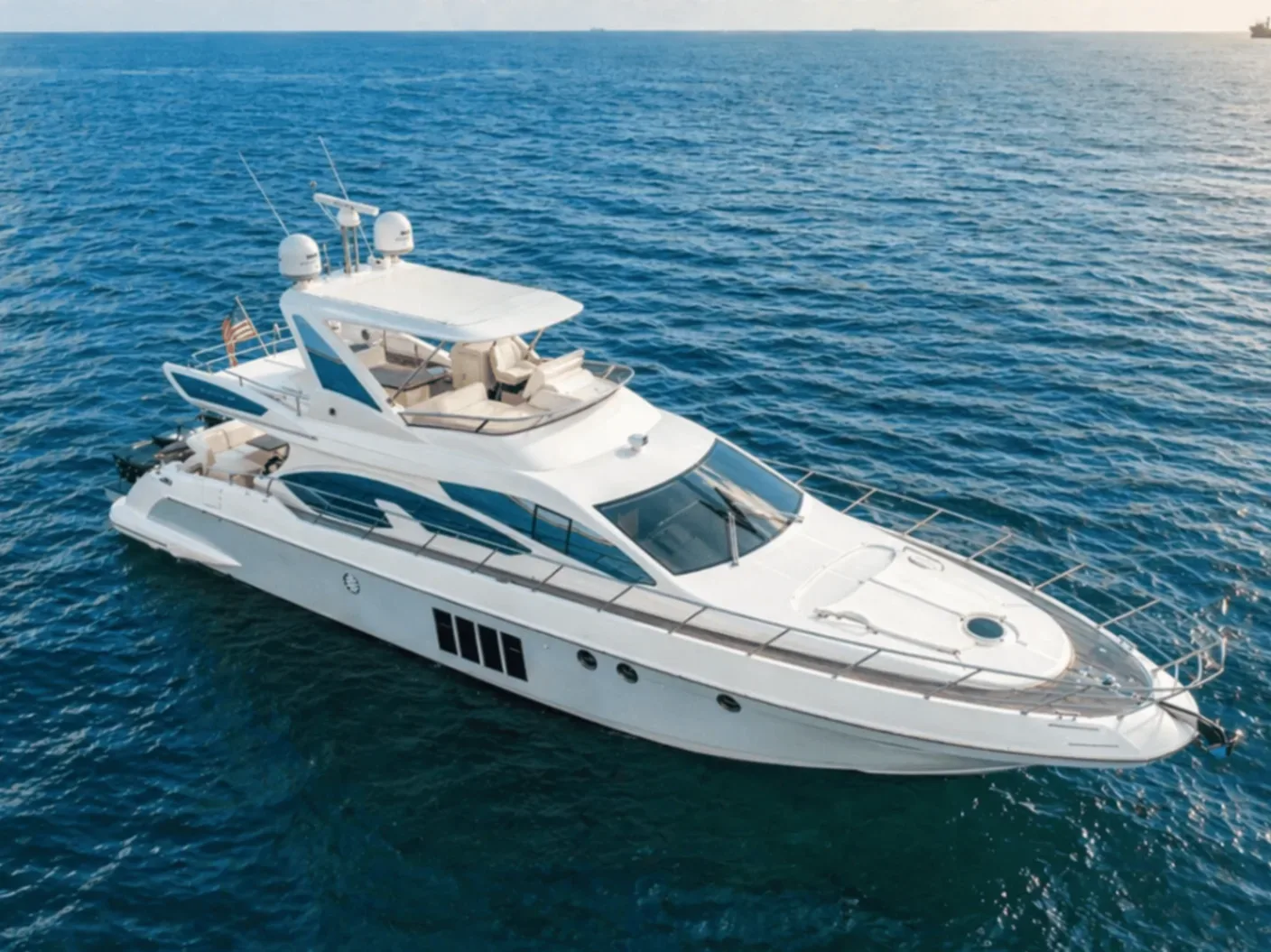 Azimut 66ft