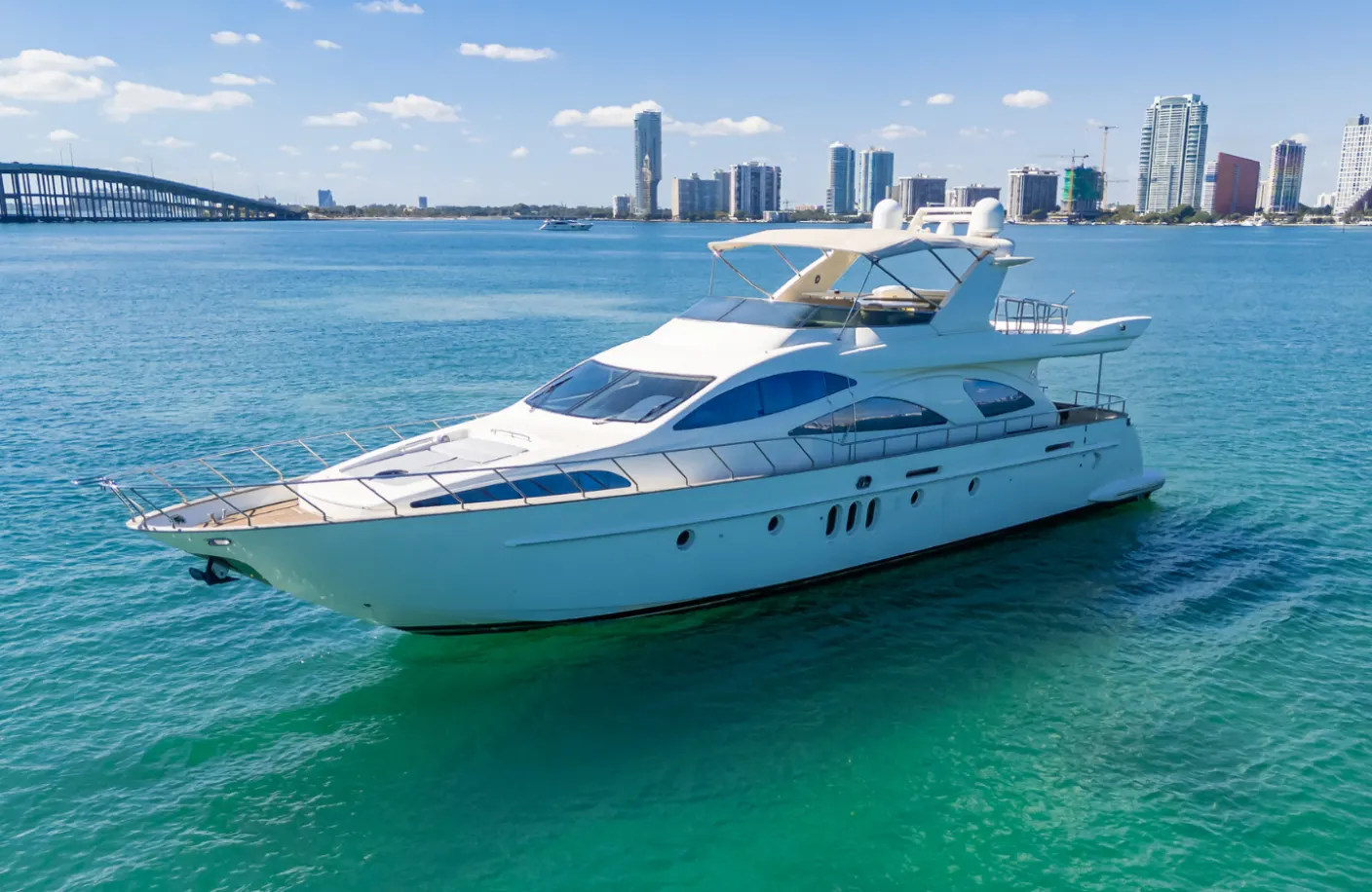 Azimut 85ft Yacht Charter Miami