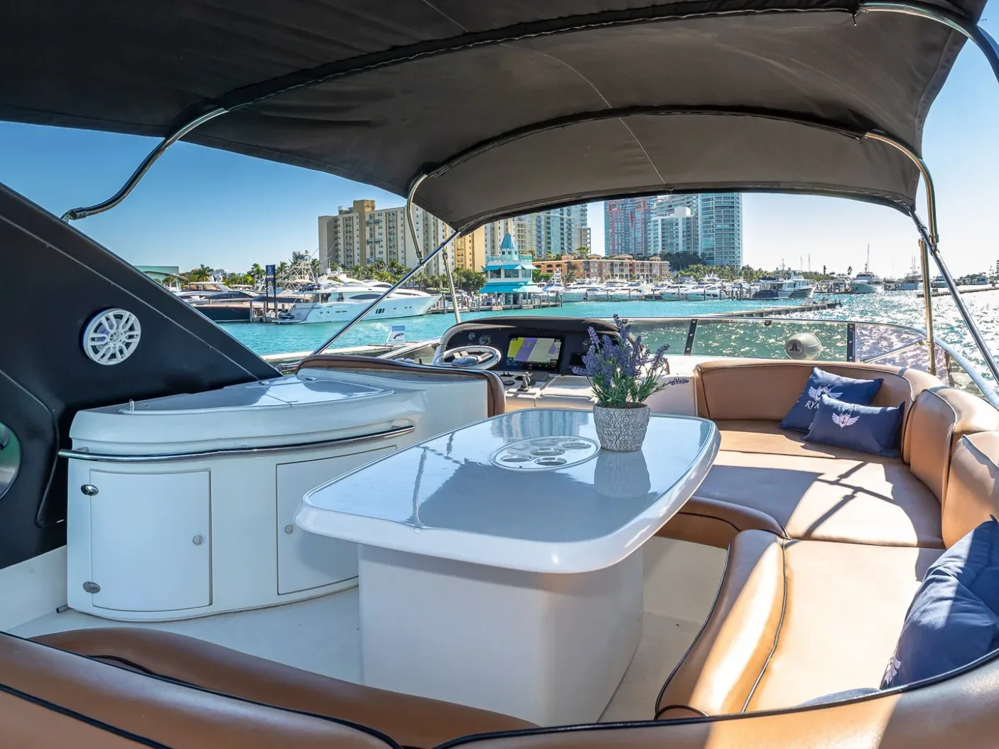 Azimut Fly 65 FT - Photo 10