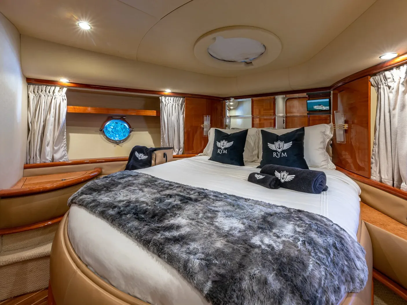 Azimut Fly 65 FT - Photo 16