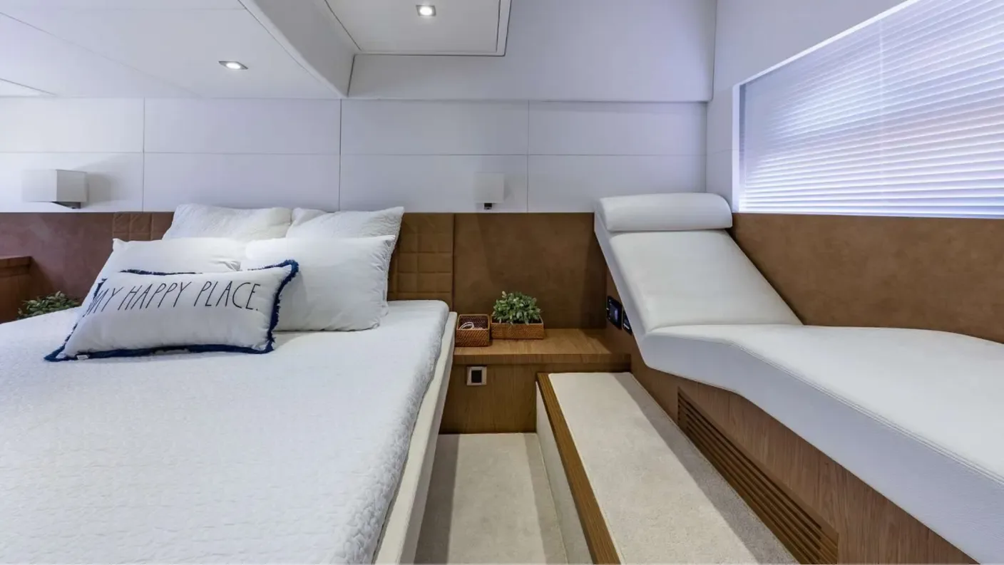 Beneteau Fly 52 FT - Photo 13