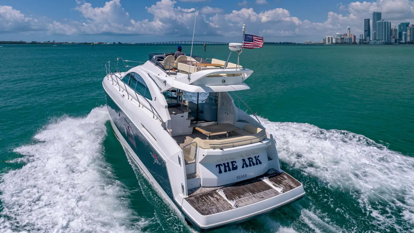 Beneteau Fly 52 FT - Photo 2
