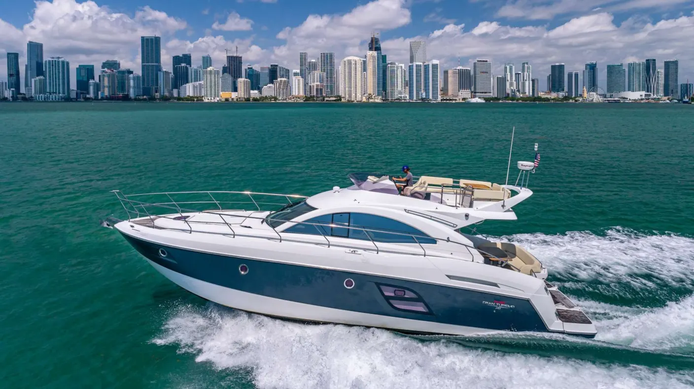 Beneteau Fly 52 FT - Photo 3