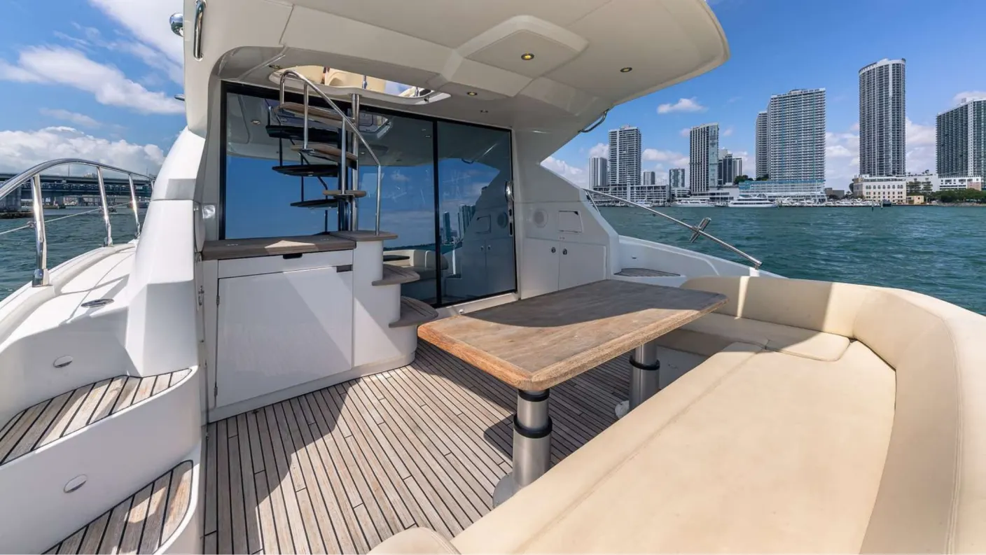 Beneteau Fly 52 FT - Photo 4