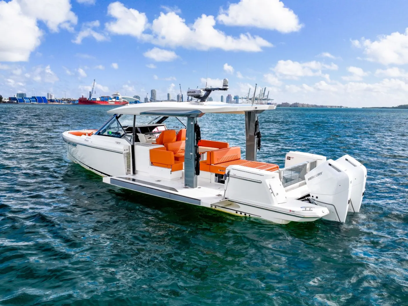 Saxdor 42ft Yacht Charter Miami