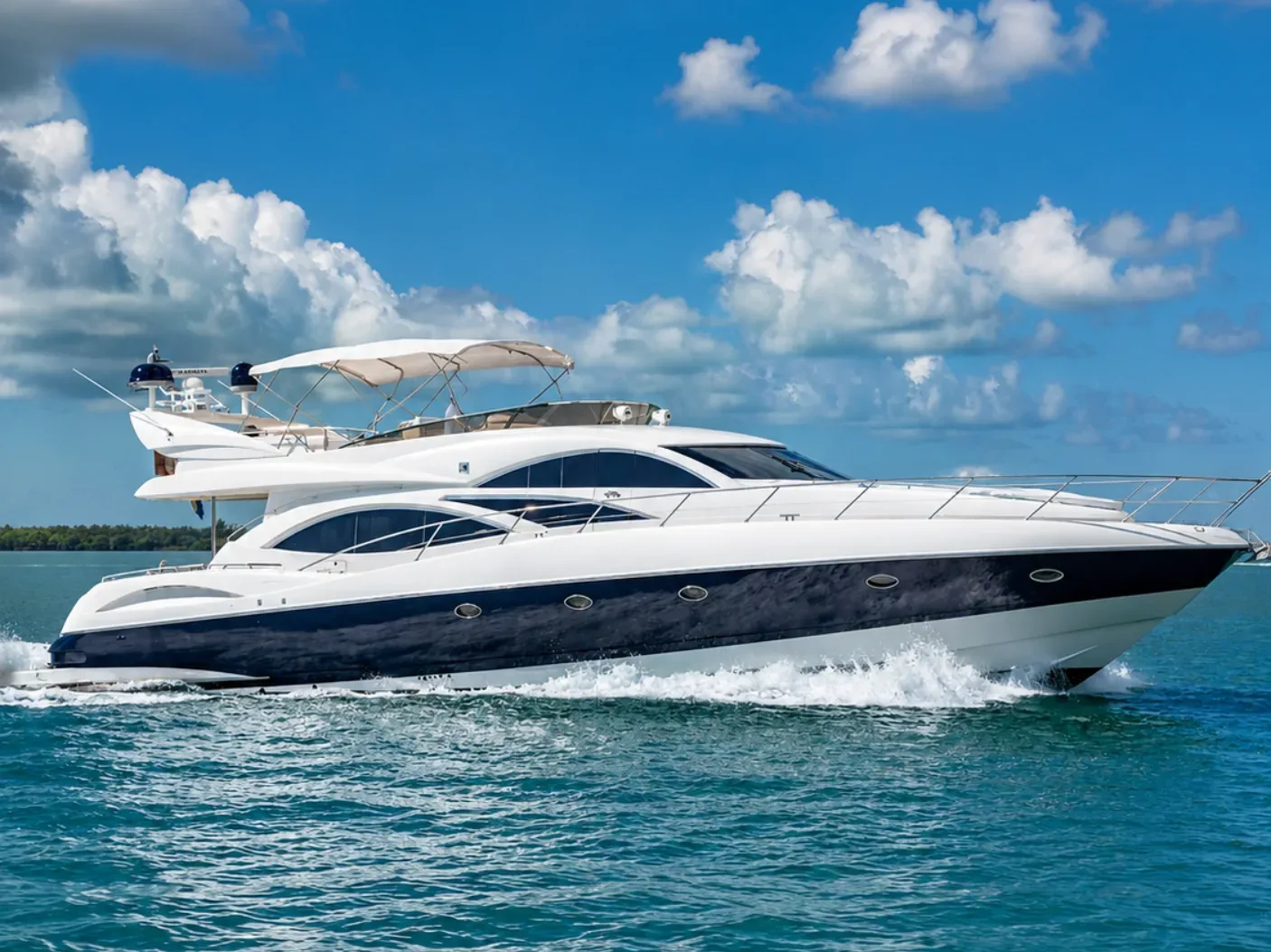 Sunseeker Giuli 74ft Yacht Charter Miami