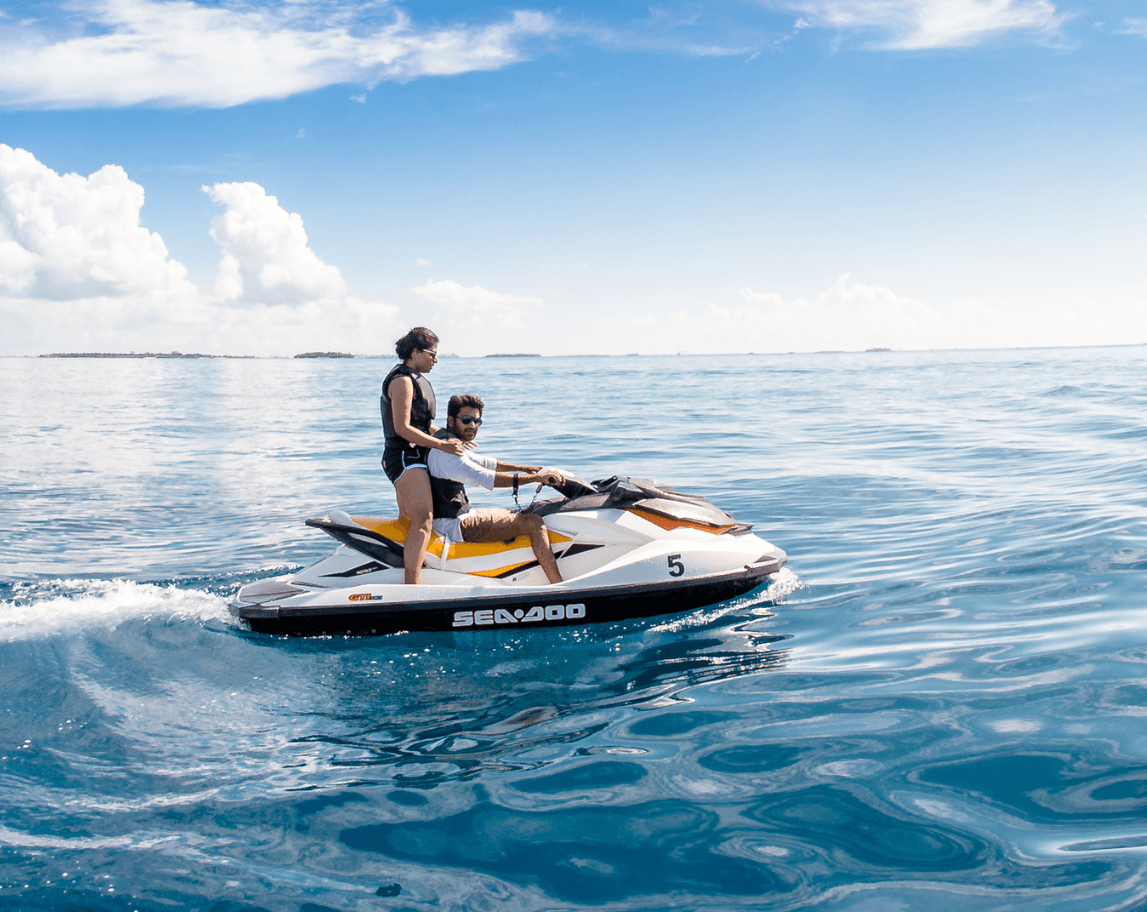 Alquiler de jet ski en un charter de yate en Miami